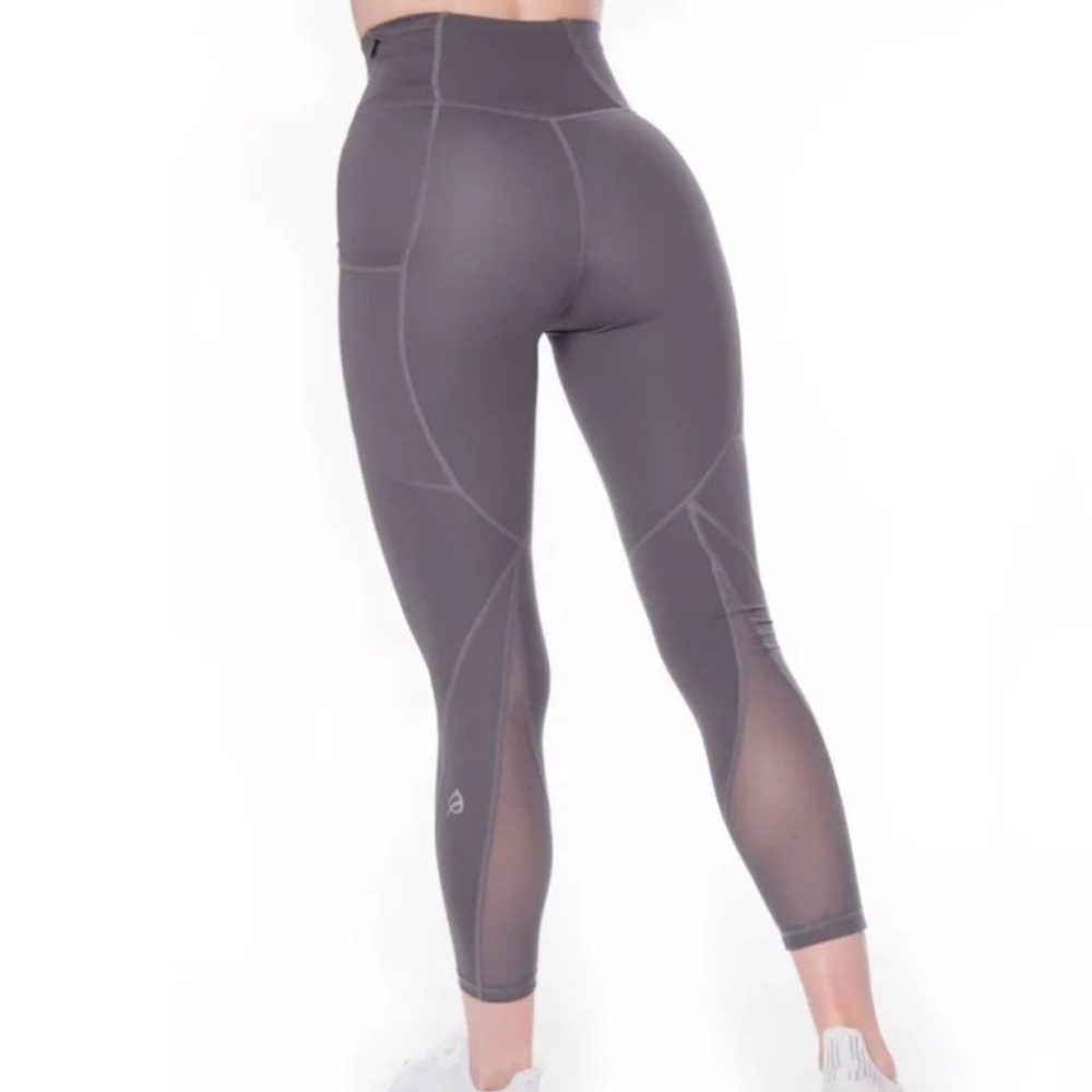 P'tula Gray Leggings